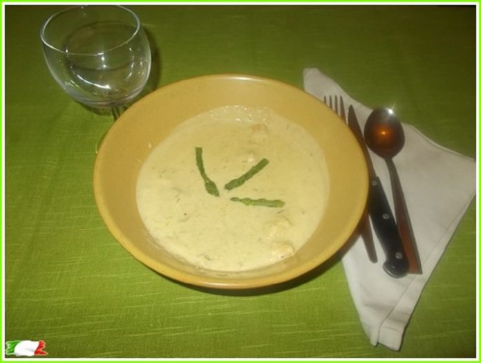 Asparagus soup plate