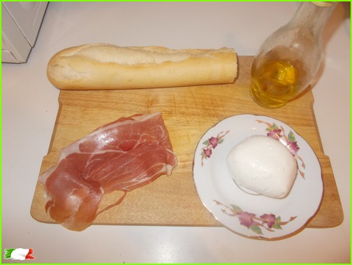 Crostini with ham ingredients