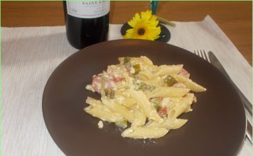 Asparagus and eggs pasta dish