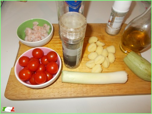 Zucchini and prawns gnocchi ingredients