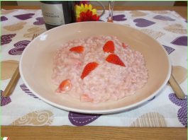 CHAMPAGNE AND STRAWBERRIES RISOTTO dish