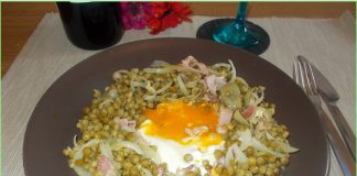 PEAS AND EGGS dish