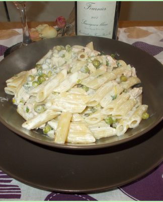 PENNE WITH SALMON AND PEAS dish