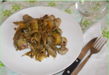 ARTICHOKES WITH SAUSAGES dish